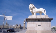 伦敦建筑石狮图片