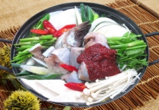 韩国菜辣味明太鱼火锅图片