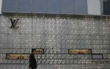 上海国金LV店铺橱窗图片