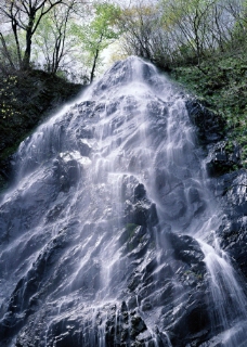 山水瀑布-流淌的瀑布